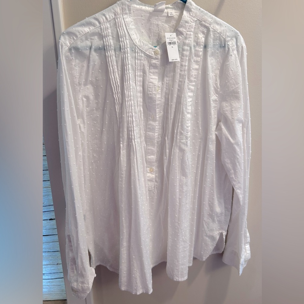 Gap White Button Up